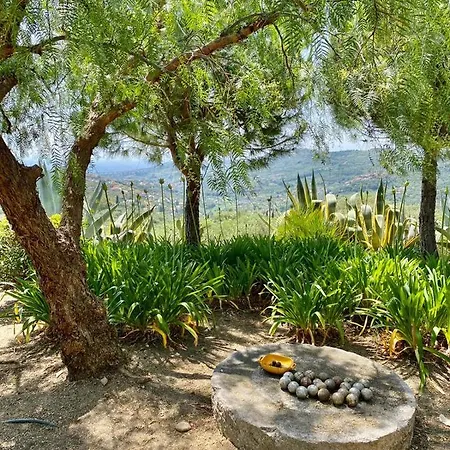 Relais San Damian מלון דירות
