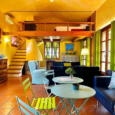 Relais San Damian מלון דירות