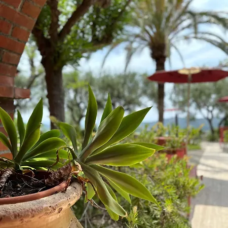 Relais San Damian מלון דירות